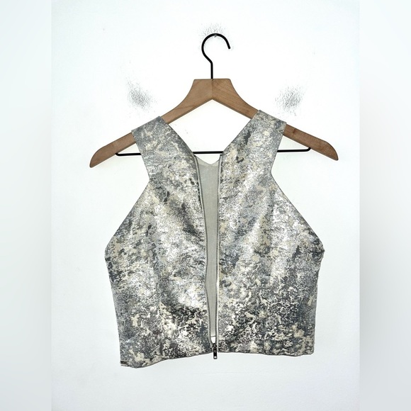 Line & Dot Cameron Crop Top Metallic Size Small - Picture 6 of 11